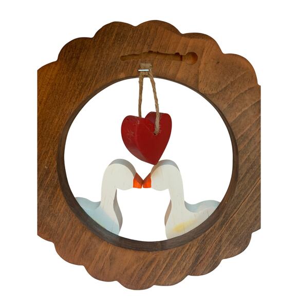 VTG Handmade / Painted Country Wood Wreath Geese Hanging Heart Decor - Picture 3 of 5